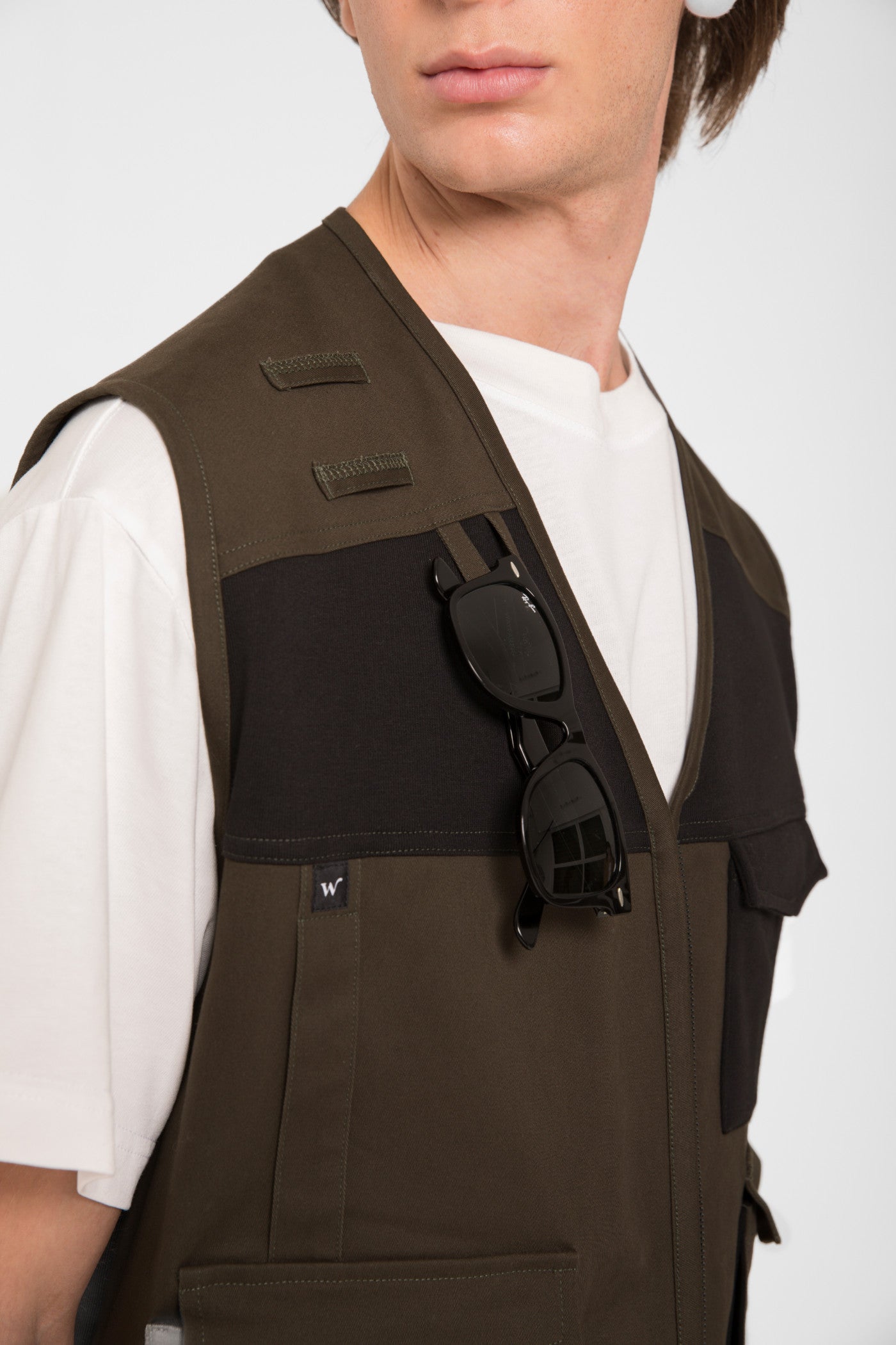 Military green cargo vest - Main Image