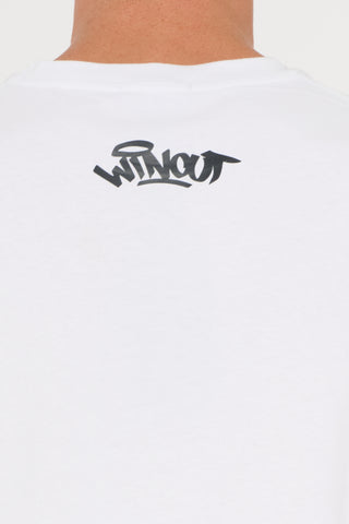 T-Shirt Over Logo Tag   bianco